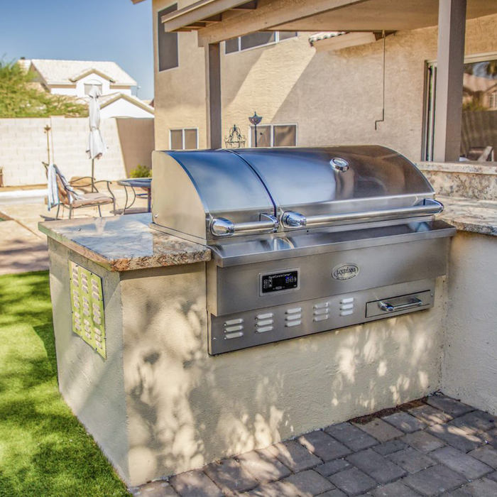 Louisiana Grills Built In Estate 860 Grill Stainless Steel Front in patio